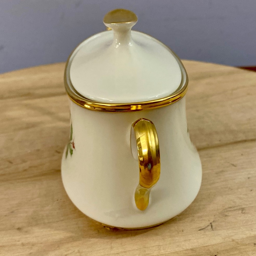 Lenox Holiday Coffee Pot Creamer & Sugar Bowl 3 Pc Set Holly Berry Gold Trim USA - Picture 14 of 16